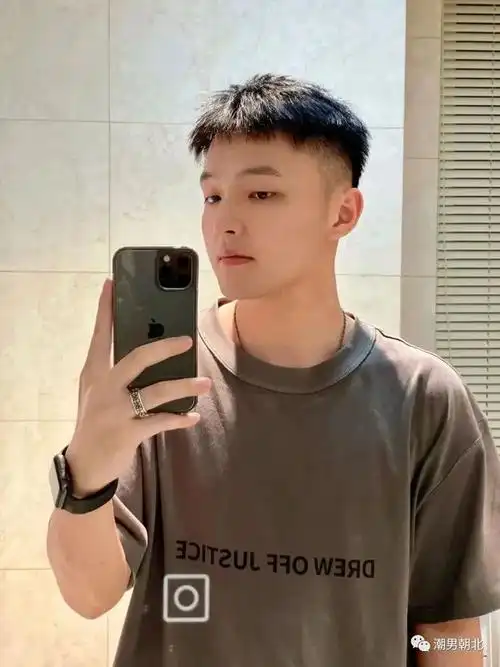 男生不烫不染的3款发型适合夏天剪简单又帅气