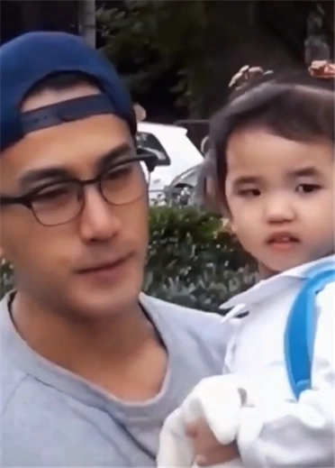 小糯米首次正脸出现在视频中,引起了网友的热议