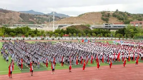 青春心向党永远跟党走丨盐边县中学校举办高2021届十八岁成人礼