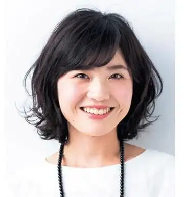 中年妇女大脸女生适合的短发发型图片大