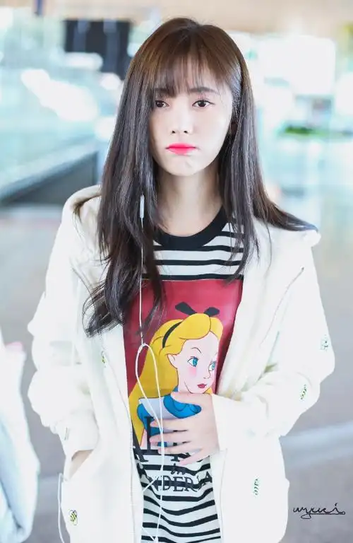 明星时尚##穿t恤最好看的爱豆