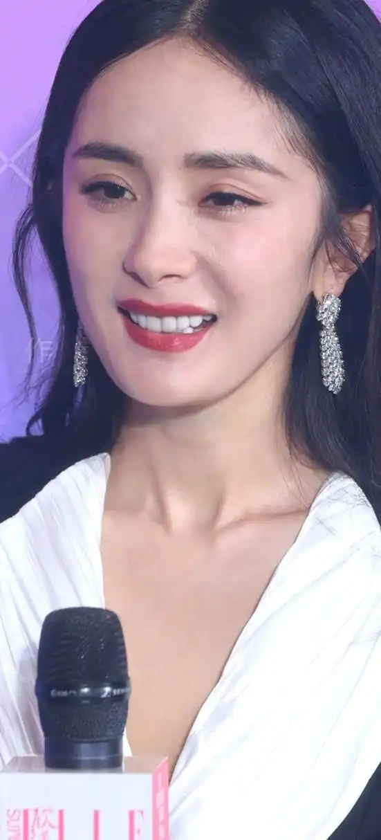 杨幂素颜壁纸#杨幂# #娱乐最前沿# #明星