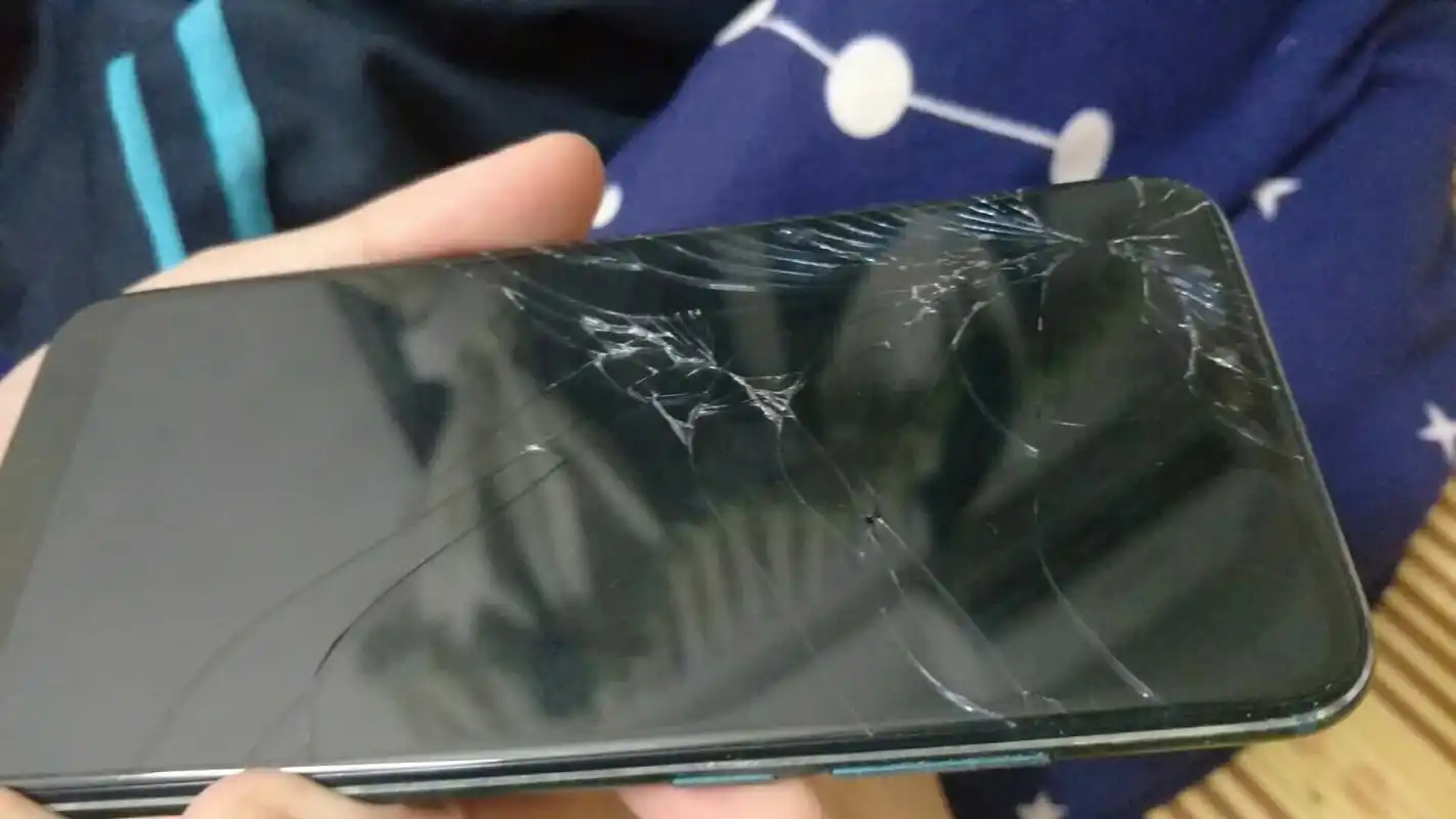 手机屏幕摔坏了