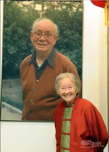 画家李可染夫人邹佩珠逝世