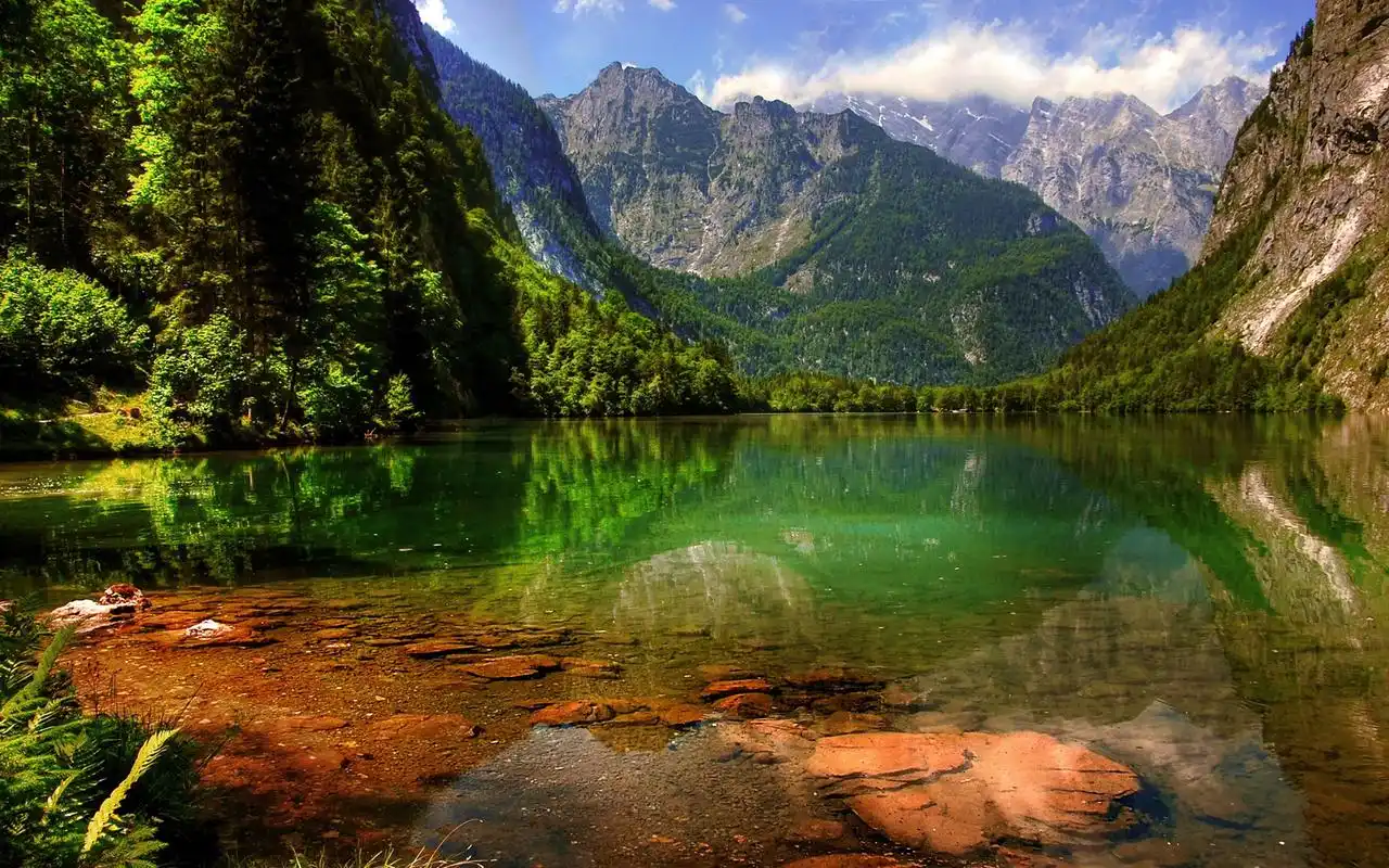 唯美的山川湖海风景桌面壁纸