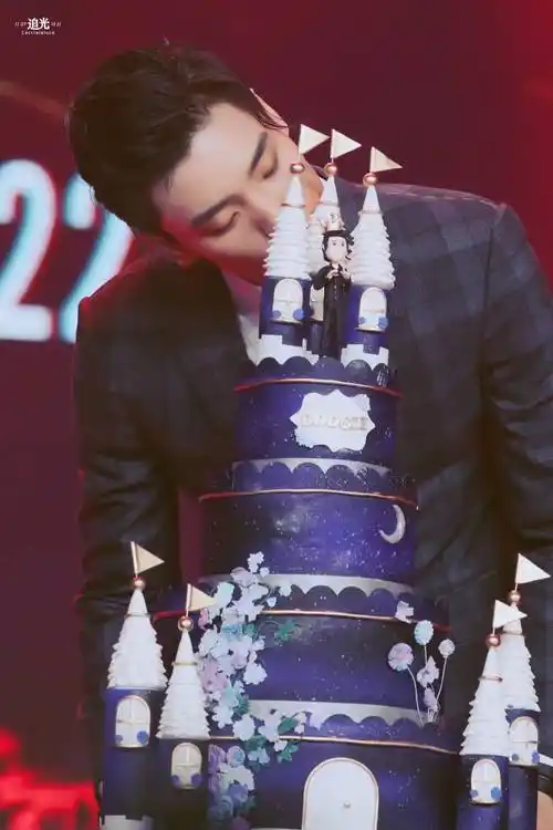 王子异2018713生日