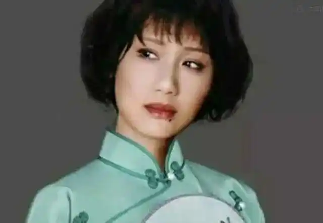 63岁容妃李建群去世美女曾与导演同居27年未婚