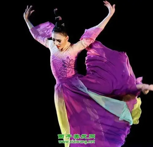 跳古典舞扎什么发型 适合跳古典舞的头发扎法图解