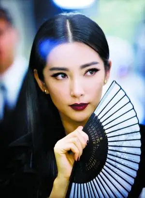 "奇葩"李冰冰恋父零绯闻 憧憬简单平凡的爱情