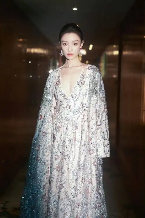 极品玉女倪妮玉足大赏东方美在她身上得到了完美诠释