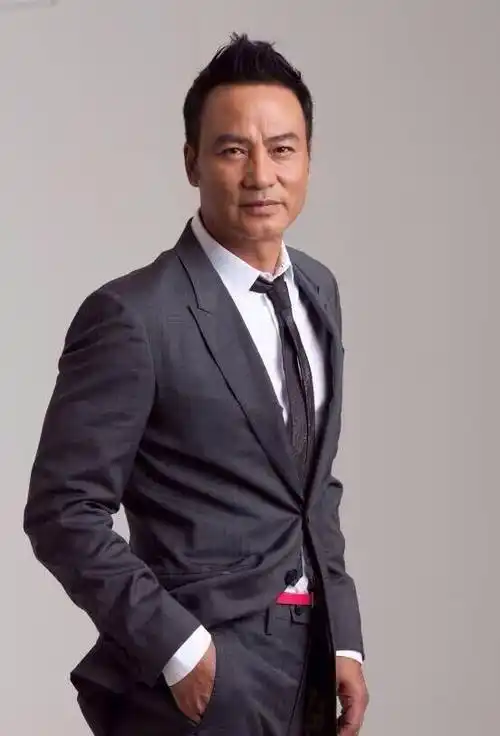 最受欢迎十大香港男演员张家辉第七周星驰第二第一实至名归