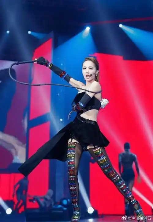 蔡依林线上演唱会14首歌单发布#玫瑰少年,倒带,骑士精神,说
