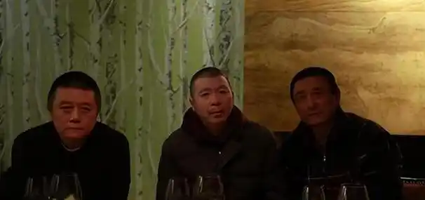 叶京一直是大院子弟的核心人物,毕竟像冯小刚这种并不是大院子弟的人