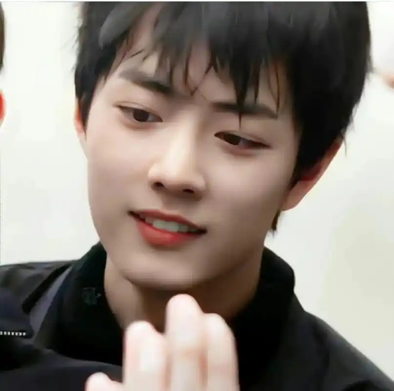 可可爱爱呆桃#肖战 #肖战的小飞侠 #考古肖战 #这谁顶得住 - 抖音