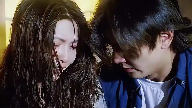 传奇:郑伊健与邱淑贞重逢,没想到邱淑贞堕落了,太可怜了-影视综视频