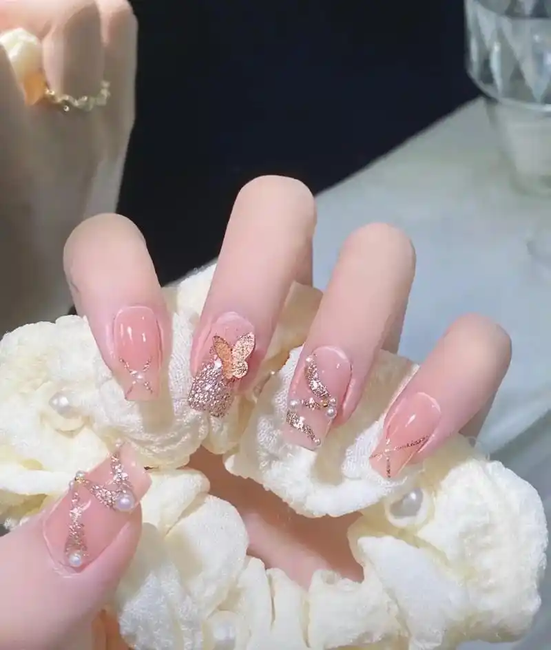 简约大气美甲不知道做什么款式的参考图片