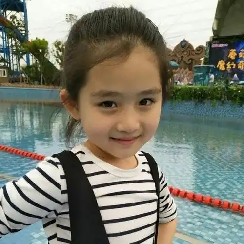 王亭文,《瞄准》:古灵精怪小大人