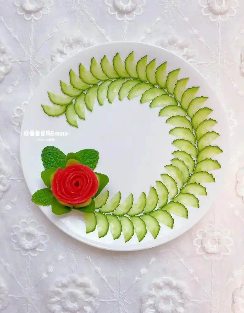 盘饰围边|家宴年夜饭黄瓜仪式感摆盘～91