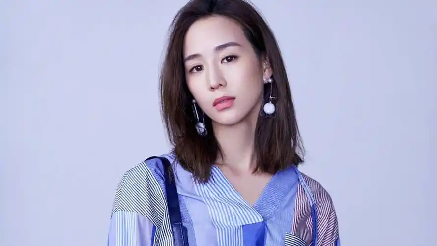 张钧甯学历背景揭秘,法学硕士转型演艺界,全能女神引关注