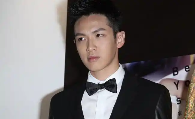 柯震东称想娶萧亚轩萧亚轩高情商的回应是对现男友最大的尊重