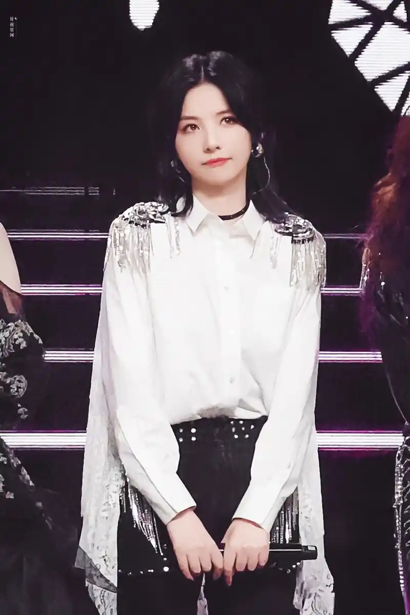 赵粤舞蹈秀# 硬糖少女303告别典礼演唱会终于来了!