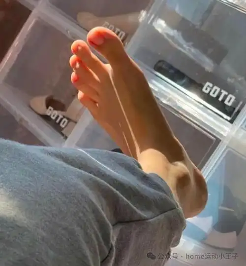 为什么都喜欢男生的大臭脚丫子