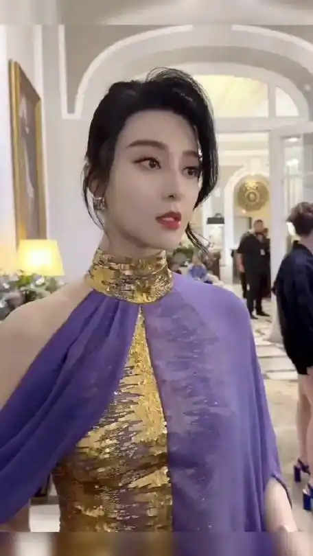 范冰冰出席活动现场