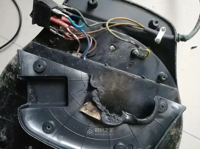 拆修美的sh304a剪烤机(电饼铛),修复底板,绘原理图 - 拆机乐园 数码之