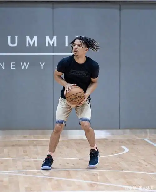 首秀34 11 5!他预定明年选秀状元,成为下一个罗斯?