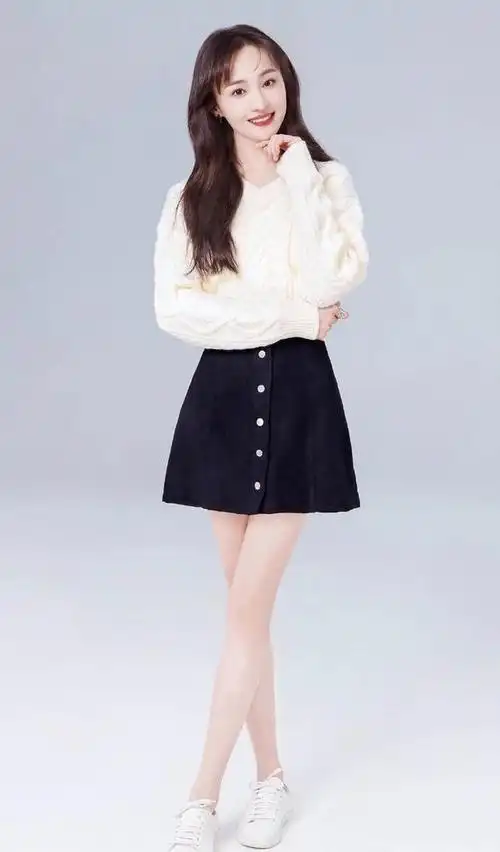 耿直女孩儿郑爽美照走一波说话小奶音的她你喜欢吗