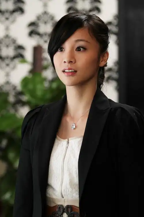 《牵牛的夏天》首播 章龄之女王范儿征战芒果台(图)