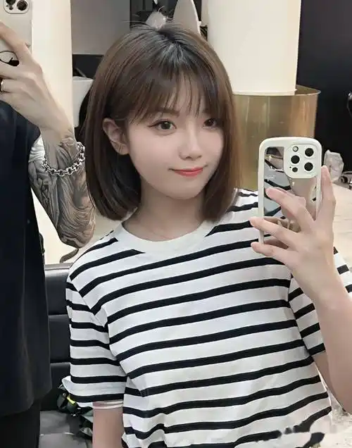 "2023齐肩短发",依然是王者._中国_发型_形象