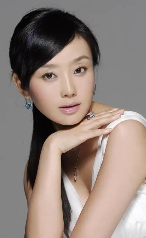 【转载】【美女组图】清纯玉女王子瑜 - 披着牛皮的狼的日志 - 网易博