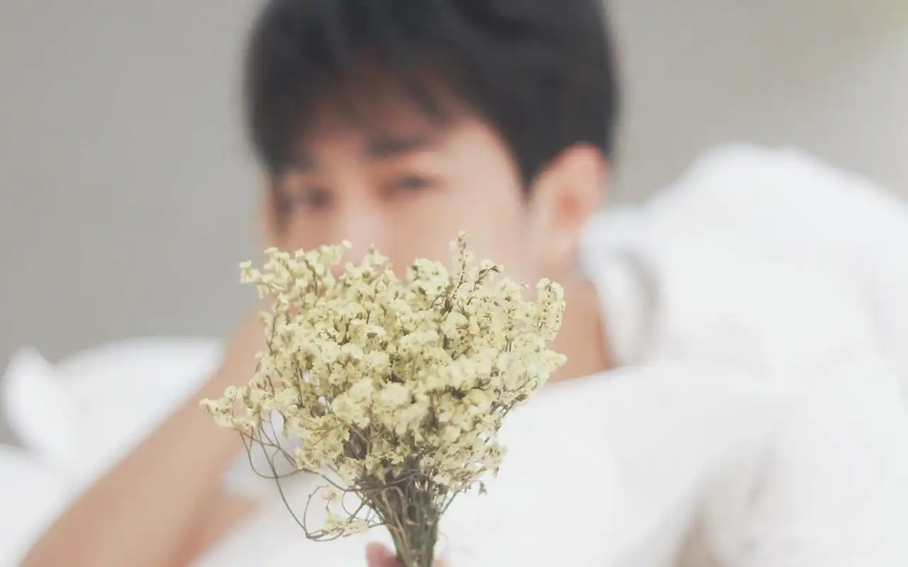 x玖少年团肖战帅气图片桌面壁纸