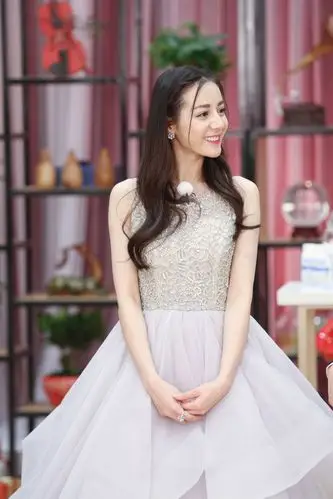 奔跑吧,迪丽热巴,美丽的小姑娘.