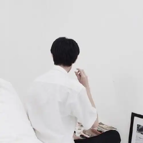 穿白衬衫男生背影头像_头像图片_扣扣乐园