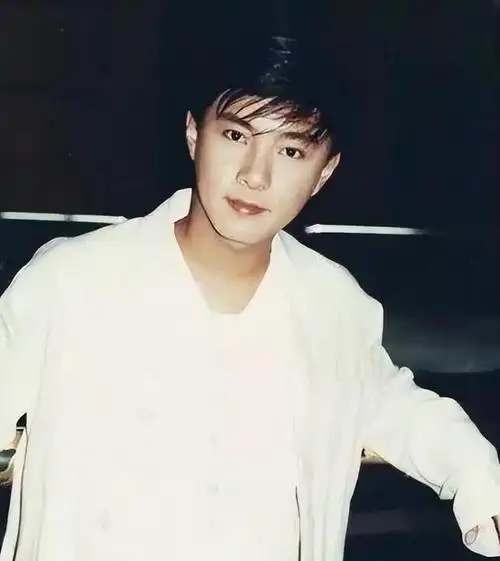 这一次,娱乐圈的残酷现实,在58岁张卫健身上展现得淋漓尽致