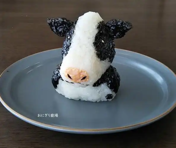 推主制作的各种可爱创意饭团,这真的会舍得吃吗__财经头条