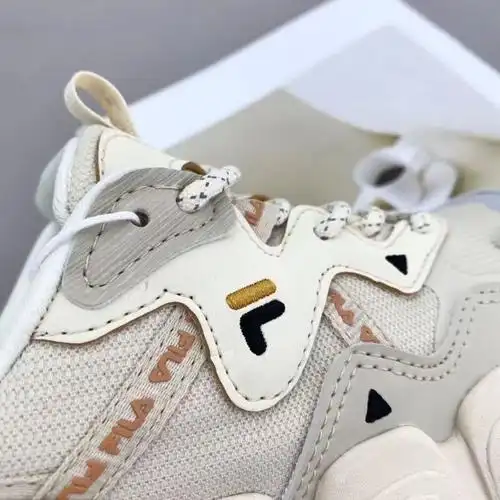 斐乐(fila) 【蔡徐坤同款】 潮牌猫爪3代老爹鞋增高透气运动情侣跑鞋