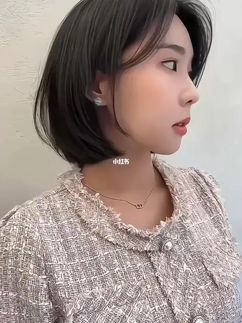 气垫八字刘海圆脸纯御风短发