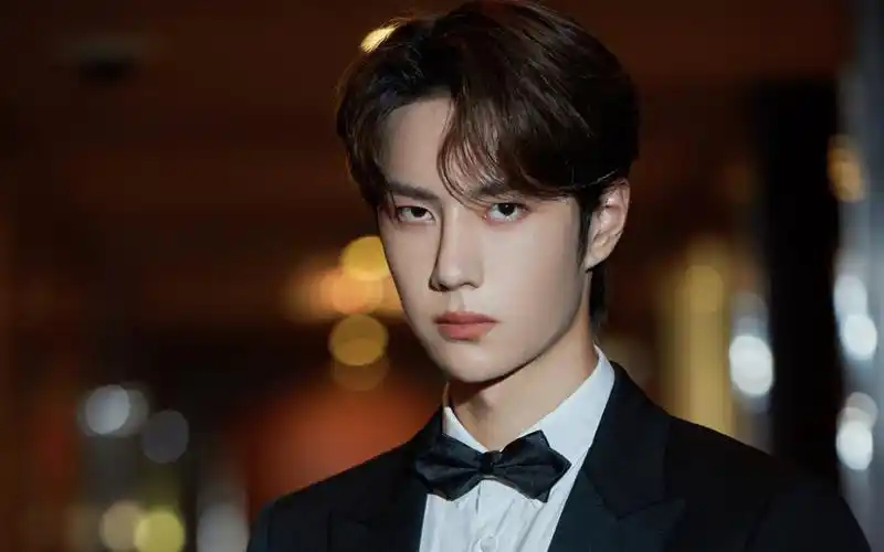 王一博酷帅有型写真桌面壁纸_奥迪壁纸