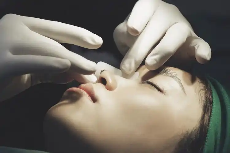 整形手术室里的故事 (壹)