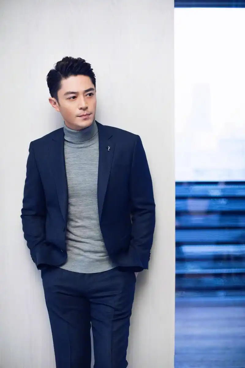 【高清组图iii】29日,霍建华惊喜现身bossxjeremyville城市乐园成都