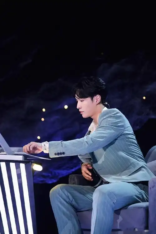 "引领非凡风暴,鉴证无限可能"张艺兴《舞蹈风暴》初亮相!