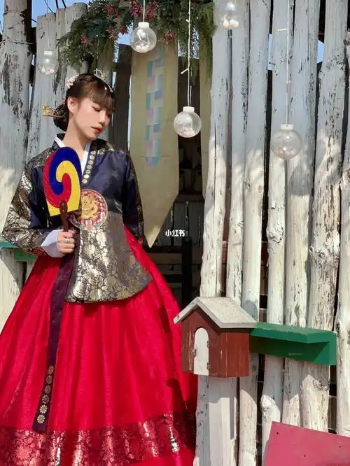 这次不做朝鲜族公主当一天在逃中殿娘娘02