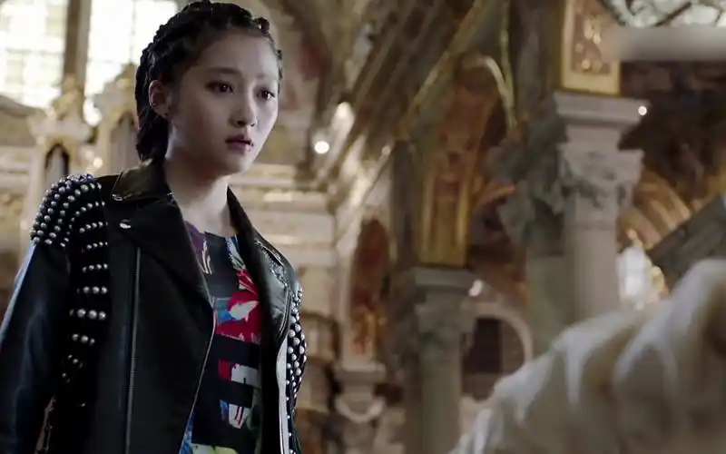 这部电视剧被网友说成是"关晓彤的演技巅峰",别说演的是真好