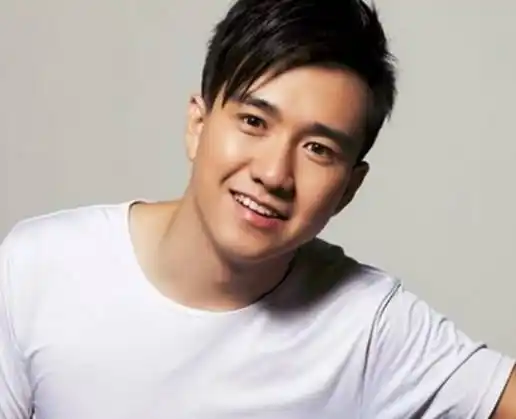 他的演技和他的学历一样高级是内地少有的学霸型年轻男演员