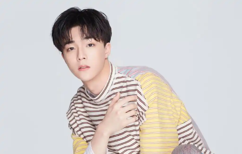 清新帅气陈立农壁纸_清新迷人的陈立农