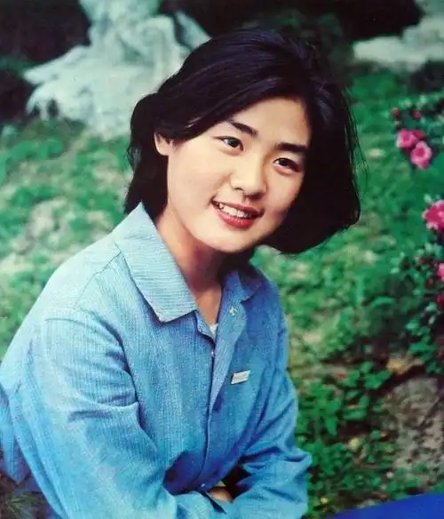 由于起点设立得过于高远,它最终化作了一个遥不可及的终点,让人终其