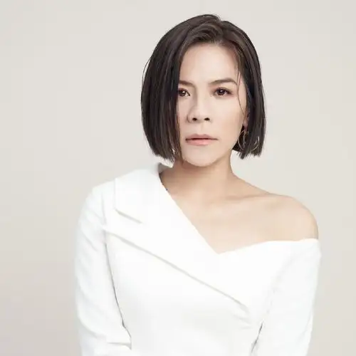 宝藏歌手惊叹号